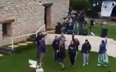 Cómo evitar que tu boda sea «una más»: El efecto Live Band Karaoke