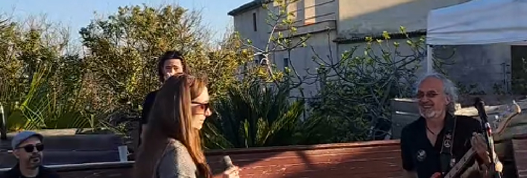 Preguntas frecuentes: Todo lo que necesitas saber para contratar tu banda de karaoke